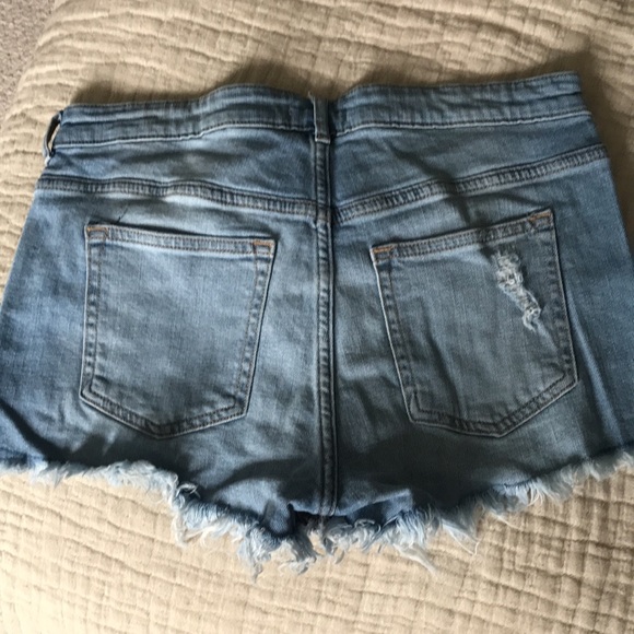 Light Wash Jean Shorts - Picture 3 of 3